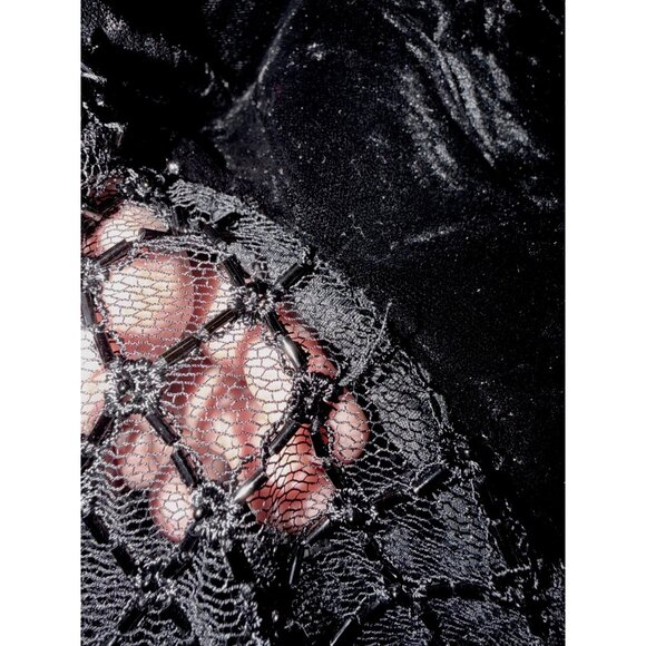 BEAUTIFUL MAGGY LONDON CRUSHED BLACK VELVET BEADED SCOOP NECK MESH SLEEVE DRESS - Picture 6 of 8